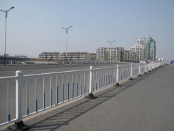 东港批发市政护栏公路隔离栏防护栏